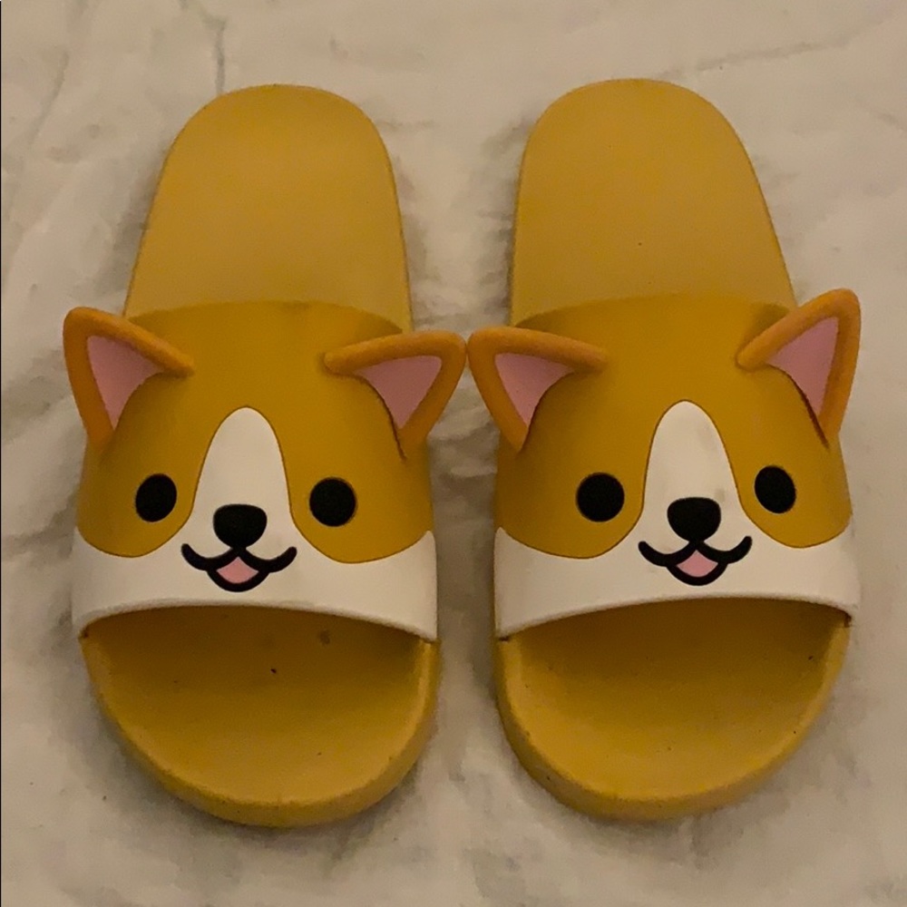 Corgi slip ons